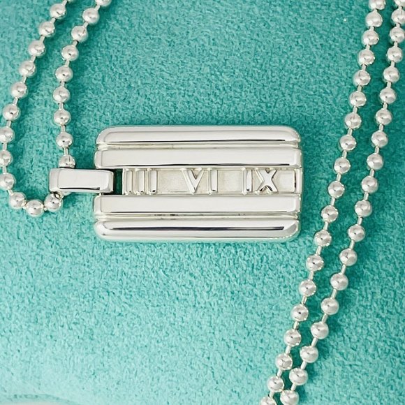18" Tiffany & Co Atlas Pendant Bead Dog Chain Necklace - Picture 3 of 6